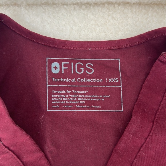 Scrub top - Picture 2 of 2